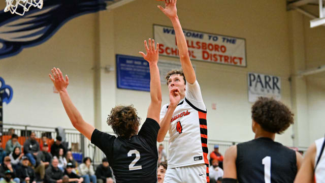 Beaverton Tualatin boys basketball Les Schwab Invitational December 26 2023 Leon Neuschwander 17